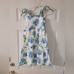 Pink Lilly girls 5/6 hydrangea print dress